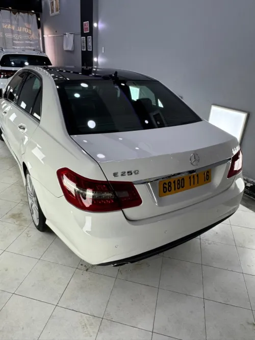 Mercedes Classe E 2011 AVANTGARDE Pack AMG
