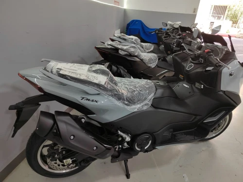 Yamaha T max 2026
