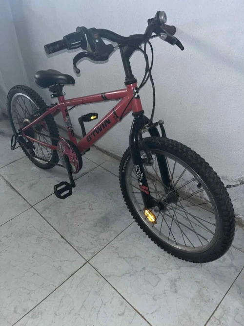 VTT BTWIN 20 pouces très bon état 