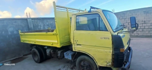 Toyota B30 1984
