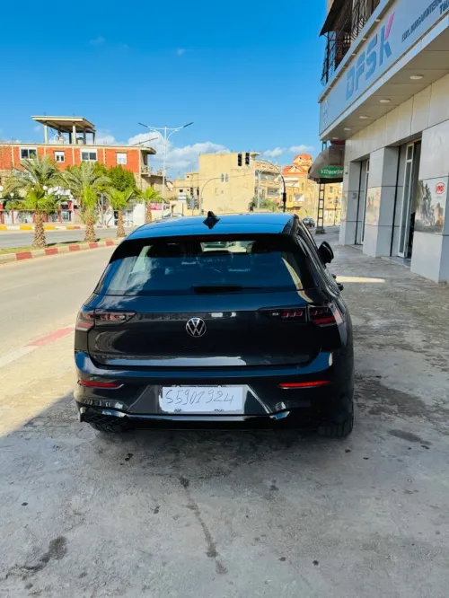 Volkswagen Golf 8 2025 R Black Edition 
