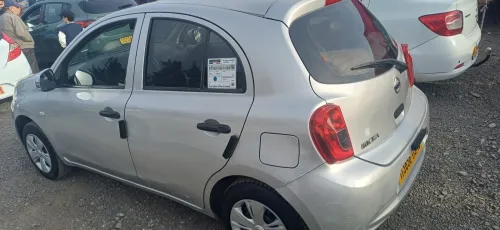 Nissan Micra 2015 Visia +