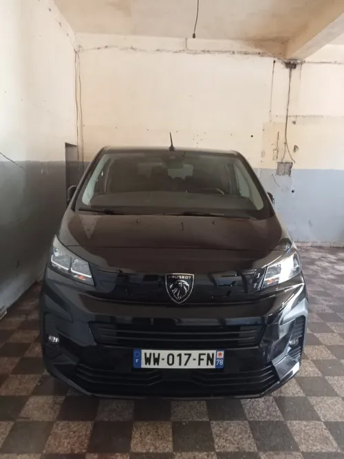 Peugeot Traveller 2025 Business
