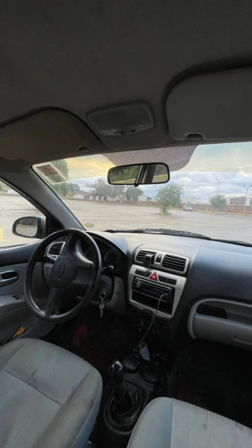 Kia Picanto 2010 Demie la toute