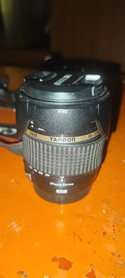 Canon EOS kiss x4 japon + stabilisateur smartphone
