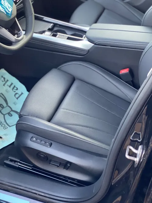 Volkswagen Passat 2025 Pro