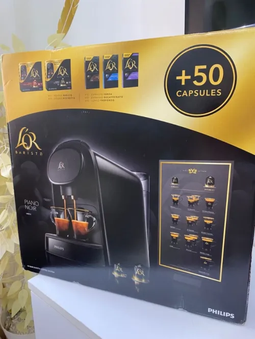 Machine a café l'or  avec 50 capsules