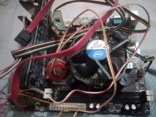 Carte mère H61 plus Cpu i3