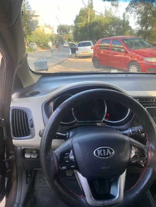 Kia Rio 5 portes 2013 