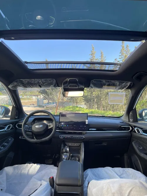 Geely Coolray 2025 