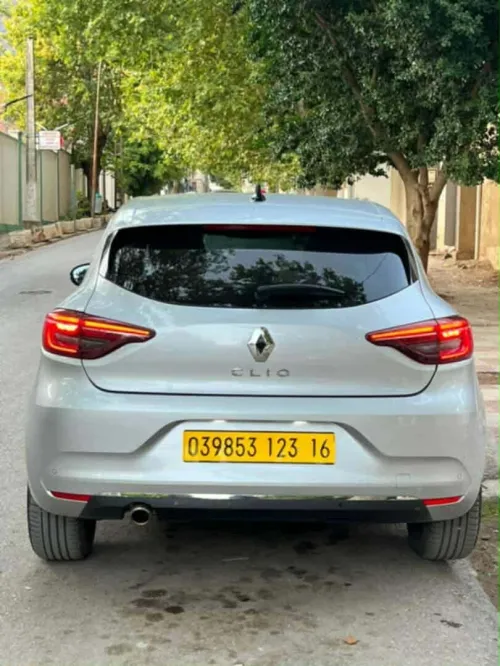Renault Clio 5  2023 