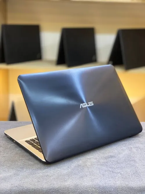 ASUS VIVOBOOK I5 5Th 8gb / 256GB SSD / 15.6 HD / NVIDIA 2GB