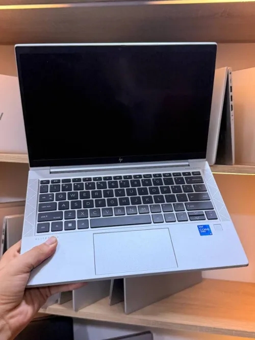 HP ELITEBOOK 830 G8 I5-1145G7 16GB 256GB SSD 13 FHD TACTILE