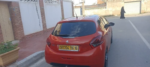 Peugeot 208 2016 Allure Facelift
