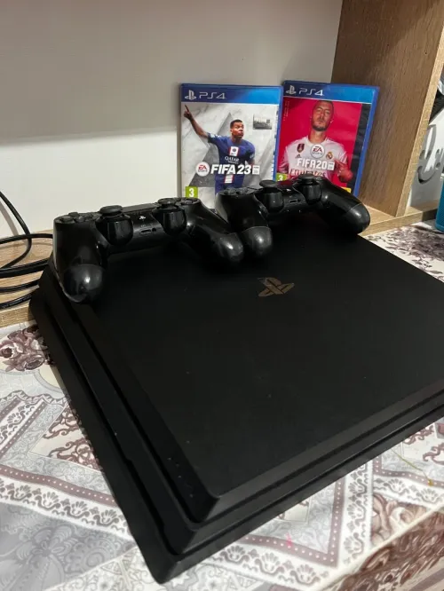 PS4 pro 800g 