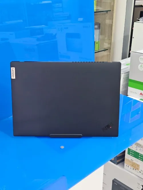 LAPTOP LENOVO THINKPAD T14 GEN5 RYZEN 7 PRO 8840U DDR5 32GB SSD 512GB / 14" TACTILE
