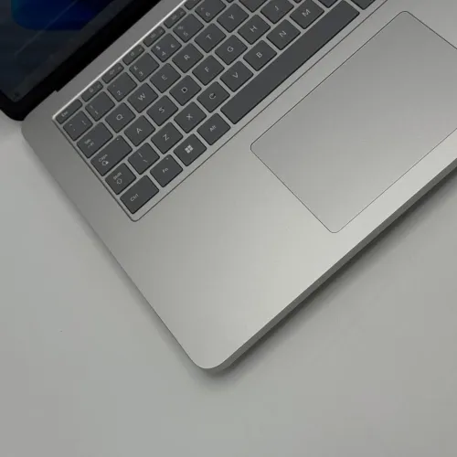 MICROSOFT SURFACE STUDIO Tactile / 11th I7-11370H / NVIDIA RTX 3050Ti / 14.4" QHD+ 120Hz