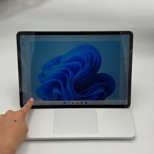 MICROSOFT SURFACE STUDIO Tactile / 11th I7-11370H / NVIDIA RTX 3050Ti / 14.4" QHD+ 120Hz