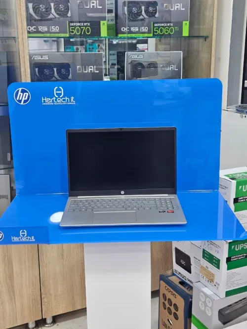 LAPTOP HP AMD RYZEN 5 7520U DDR5 16GB SSD 1TB ECRAN 15.6" FHD NEUF SOUS EMBALLAGE