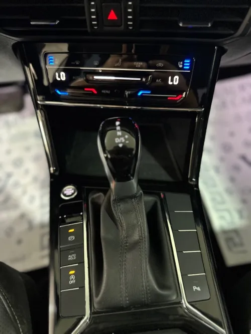 Volkswagen Passat 2024 
