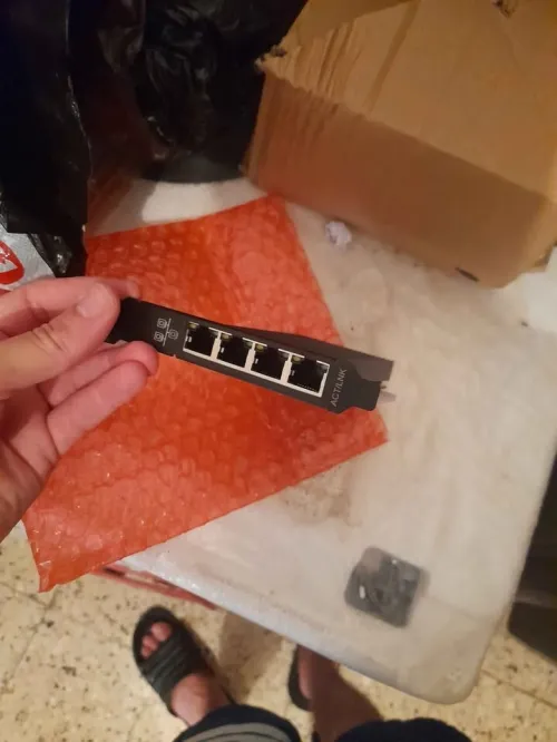 Carte reseau 4 port 2.5 Gbps PCIe