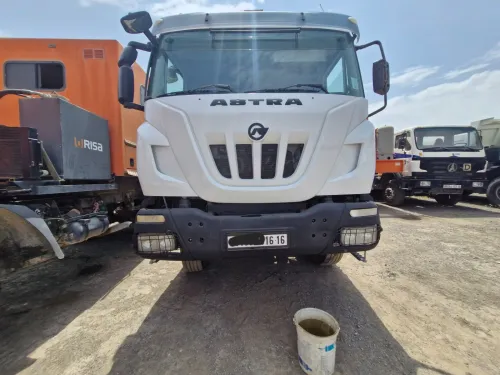 Astra Tracteur 6x4 2016