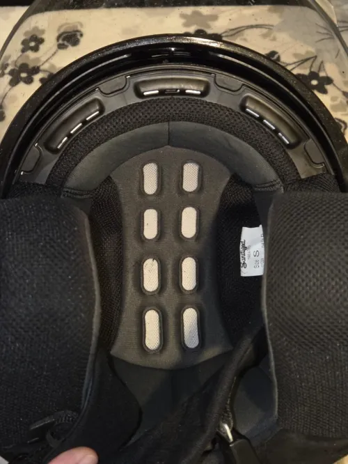 Vend casque noir CARBEG TAILLE S