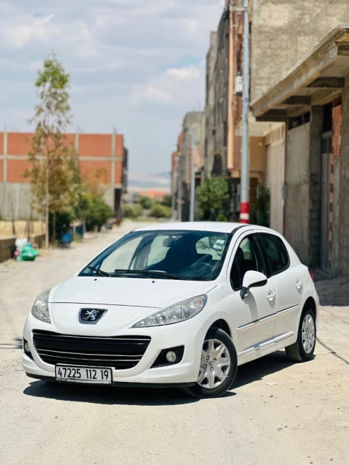 Peugeot 207 2012 