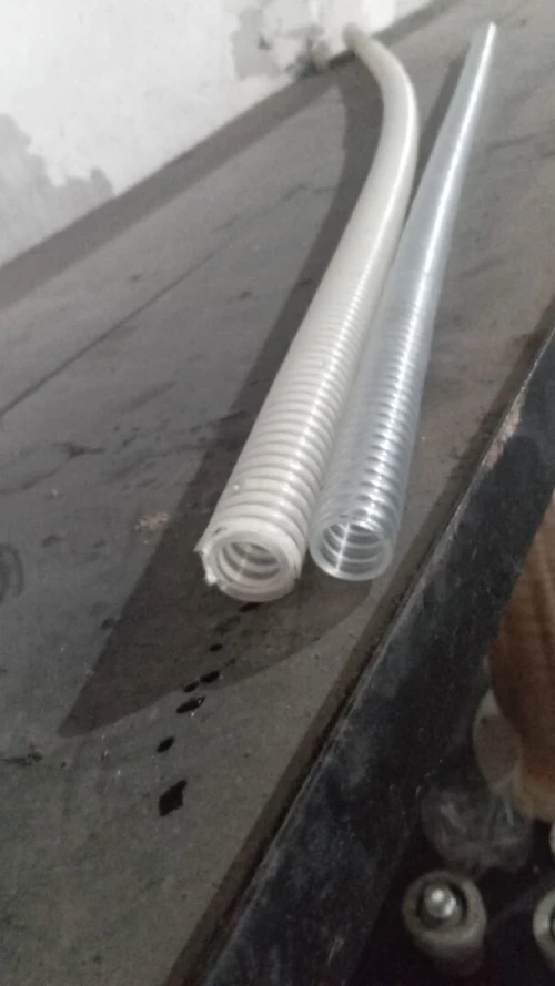 Je réalise l'installation, la formulation et l'exploitation de ces machines pvc pour le profil