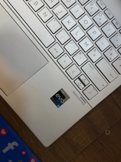HP ENVY 13 2-in-1 - i5 1230U - 16Go Ram  - 512Go Ssd - Intel Iris Xe Graphics