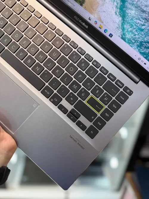 Asus VivoBook X415E - i5 1135G7 - 8Go - 512Go - Intel Iris Xe Graphics