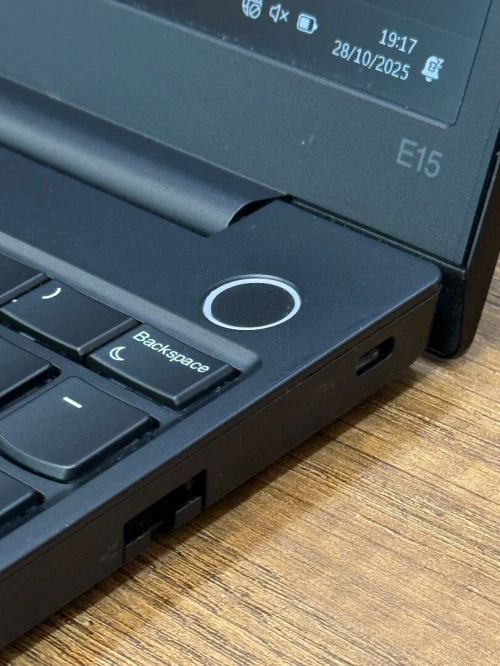 Lenovo TbinkPad E16 - Ryzen 7 7730U - 16Go - 1To SSD - AMD Radeon Graphics