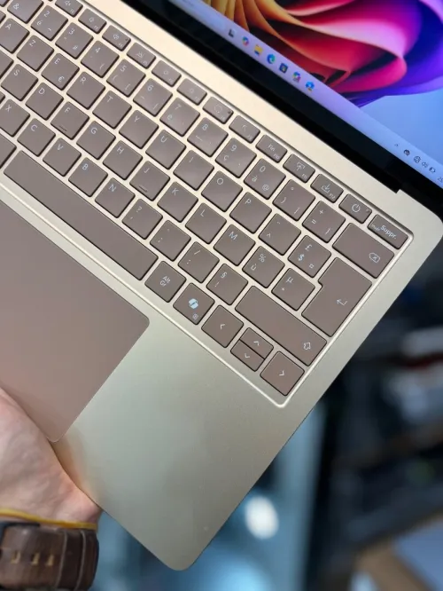 Surface Laptop 7 13.8 2K - Snapdragon X - 16Go - 512Go - Adreno GPU