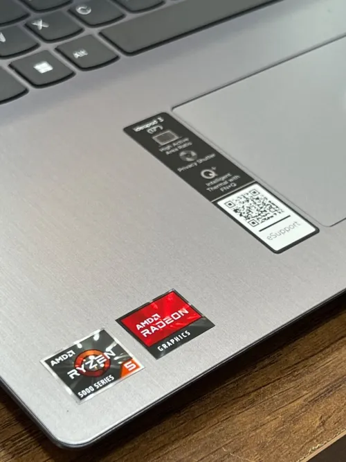 Lenovo IdeaPad 17.3" Ryzen 5 5500U - 12Gb - 512Gb - AMD Radeon Graphics 