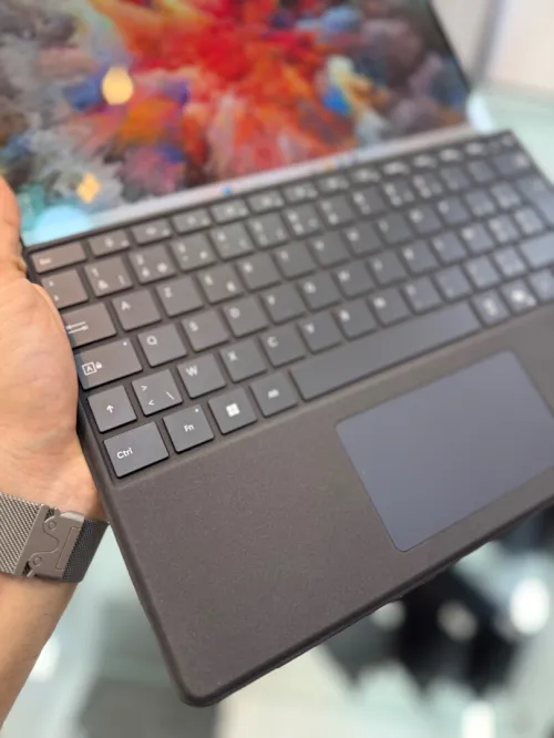 Microsoft SurFace PRO 10 - Ultra 5 125U - 8Go Ram - 256Go SSD - Intel Graphics