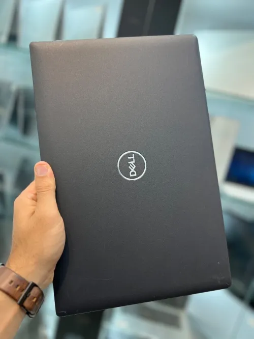 Dell Latitude 3520 FHD - i5 1135G7 - 8Go - 256Go - Intel Iris Xe Graphics 