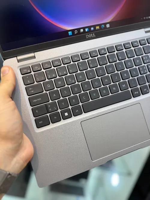 Dell Latitude 5420 14" FHD - i7 1185G7 - 16Go - 256Go - Intel Iris Xe Graphics