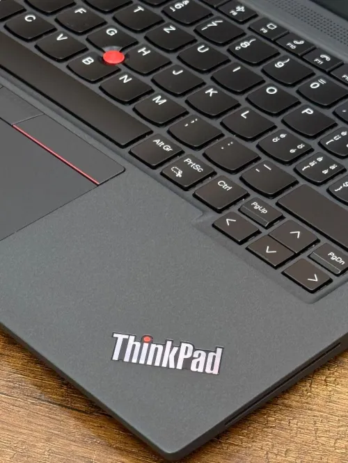 Lenovo ThinkPad T14s FHD - i7 1255U - 16Go - 512Go - Intel Iris Xe Graphics