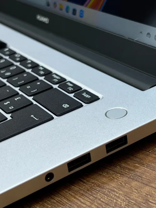 Huawei MateBook D15 - i5 10210U - 8Go - 256Go - Intel UHD Graphics