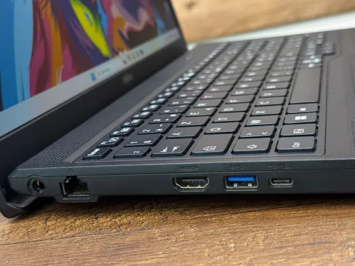 Fujitsu Siemens LifeBook i5 1135G7 - 8Go - 256Go - Intel Iris Xe Graphics