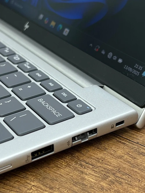 HP EliteBook 830 G11 - Intel Ultra 5 125U - 16Go - 512Go - Intel Graphics 