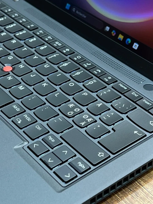 Lenovo ThinkPad T14 FHD - i5 1335U - 16Go - 256Go - Intel Iris Xe Graphics 