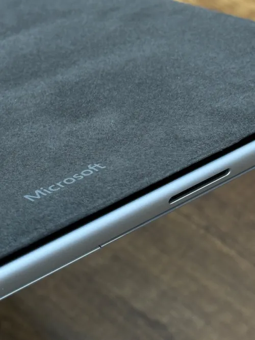 Microsoft SurFace PRO 9 - i5 1235U - 8Go Ram - 256Go - Intel Iris Xe