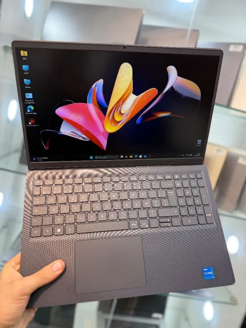 Dell Vostro 15 120Hz FHD - i5 1235U - 8Go - 512Go - Intel UHD Graphics