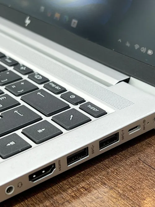 HP EliteBook 645 G9 14" FHD, Ryzen 5 Pro 5675U - 16Gb Ram - 256Gb - AMD Rdeaon Graphics 