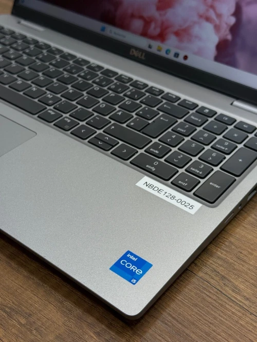 Dell Latitude 5540 FHD - i5 1345U - 16Go - 256Go - Intel UHD Graphics 