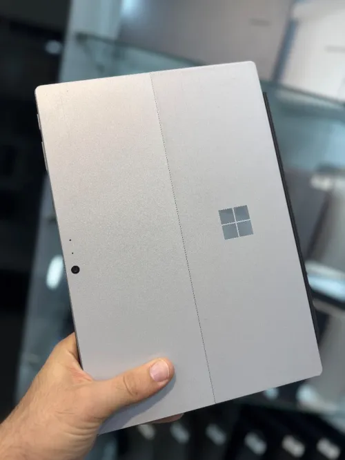 Microsoft SurFace Pro 6 12.3" Tactile - i5 8250U - 8Go Ram - 128Go SSD - Intel UHD Graphics