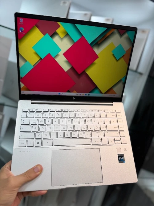 HP Pavilion 14" 2K i5 1340P - 16Go - 512Go - Intel Iris Xe Graphics 