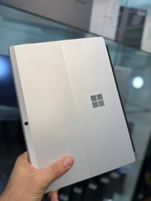 Microsoft Surface Pro 8 13" - i5 1135G7 - 8Go Ram - 256go SSD - Intel Iris Xe