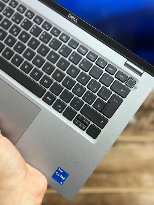 Dell Latitude 5430 FHD - i5 1245U - 8Go - 256Go - Intel UHD Graphics 